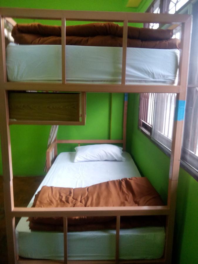 My Family Hostel Чіангмай Екстер'єр фото